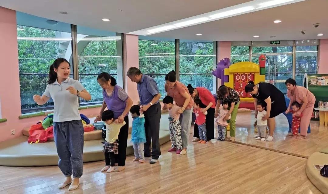 綠城教育攜手&杭州少年兒童圖書館開啟親子早教公益計劃！